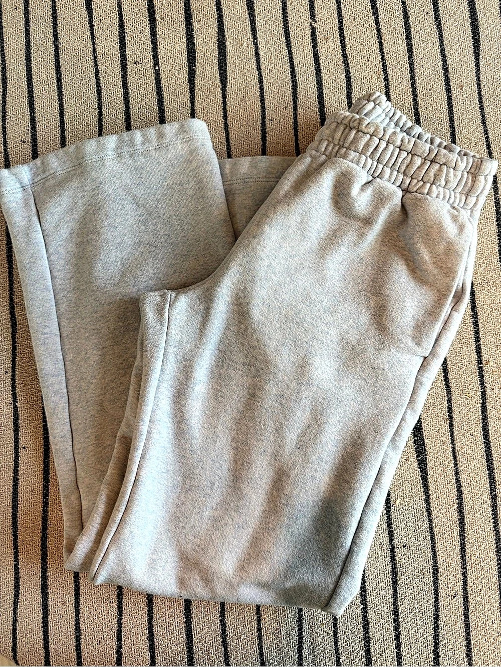 Athleta Girl Girls blue wide leg sweatpants